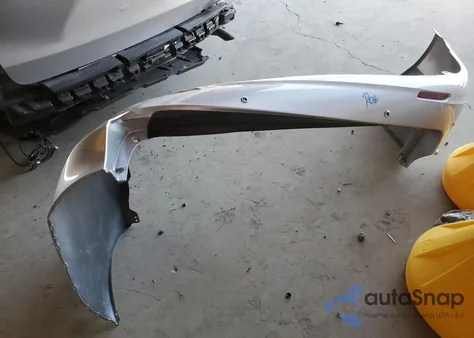 2011 Toyota Sienna Xle z USA, uszkodzony, nr VIN 5TDYK3DC7BS044242